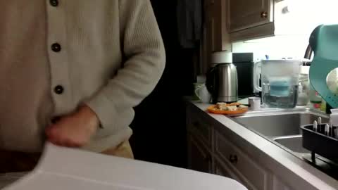 Snapshot of breilaxy chatting on 11.02.25 breilaxy online show from 11.02.25