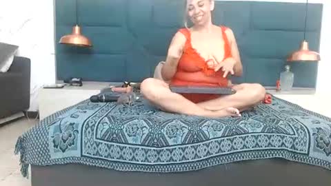 BRENDA VELASQUEZ online show from 06.20.26