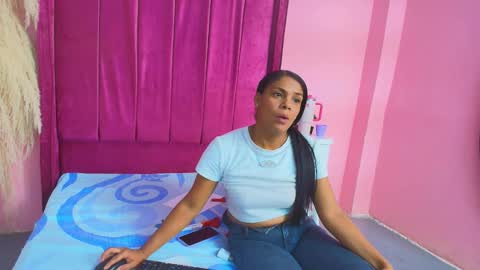 Snapshot of brendarendon chatting on 02.14.26 brendarendon online show from 02.14.26