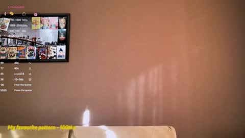 Snapshot of brendelle chatting on 11.04.25 Mia online show from 11.04.25