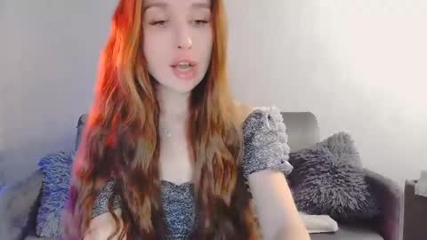 Snapshot of bri_fox chatting on 05.16.26 bri_fox online show from 05.16.26