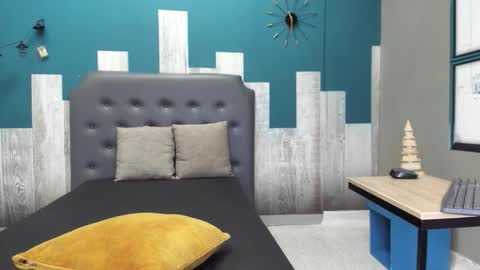 Snapshot of brian_tattoo chatting on 12.01.25 Brian online show from 12.01.25