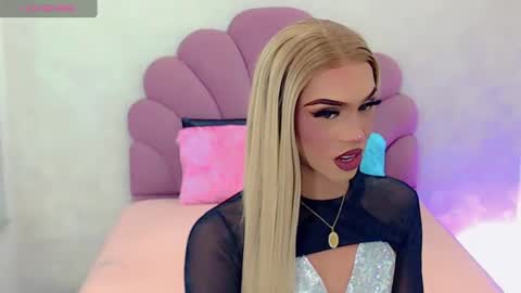 BRIANA online show from 02.12.25