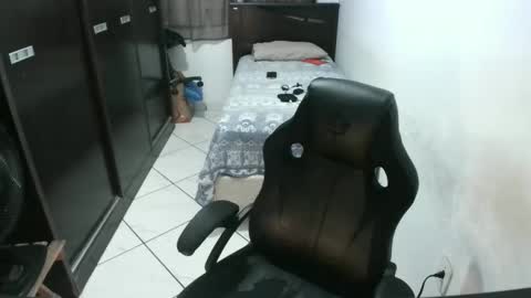 brianaries online show from 04.11.26