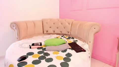 Snapshot of briannaduque chatting on 12.17.24 Brianna online show from 12.17.24