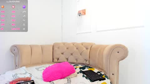 Snapshot of briannaduque chatting on 02.14.25 Brianna online show from 02.14.25