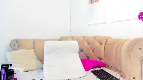 Snapshot of briannaduque chatting on 02.16.25 Brianna online show from 02.16.25