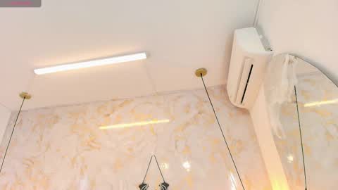 Snapshot of briannaduque chatting on 10.08.25 Brianna online show from 10.08.25