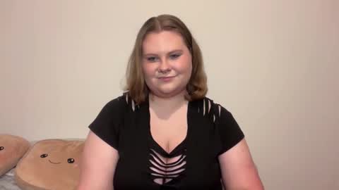 Snapshot of briannakiss21 chatting on 11.02.25 Brianna online show from 11.02.25