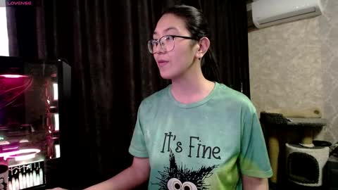 Snapshot of brightssmiles chatting on 01.29.25 Aisha online show from 01.29.25