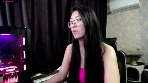 Snapshot of brightssmiles chatting on 02.10.25 Aisha online show from 02.10.25