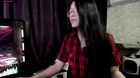 Snapshot of brightssmiles chatting on 02.24.25 Aisha online show from 02.24.25