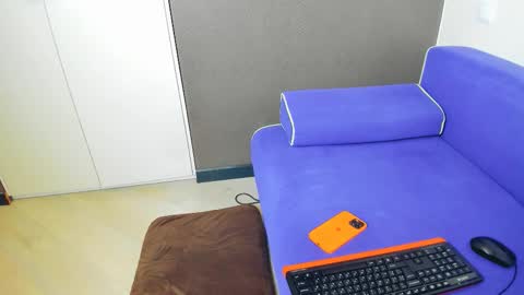 brilliantegirl_ online show from 02.20.26