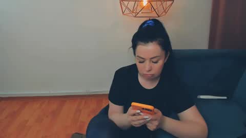 brilliantegirl_ online show from 04.14.26