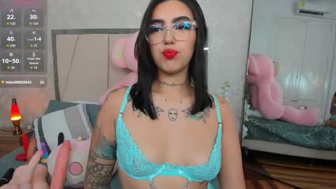Snapshot of brinna_cox chatting on 10.02.25 brinna_cox online show from 10.02.25