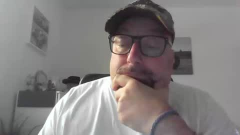 Snapshot of brisco1971 chatting on 11.26.25 Brisco schner Schwanz online show from 11.26.25
