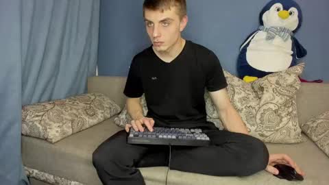 bristlebback online show from 04.14.26