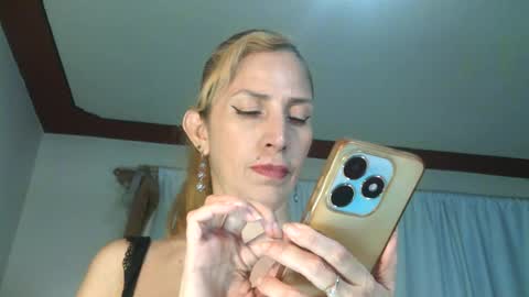 brithany hunt online show from 06.14.26