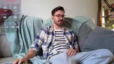 Snapshot of britishpoet chatting on 09.26.25 Callum online show from 09.26.25