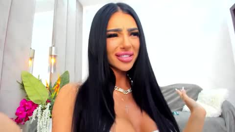 britney_charm online show from 02.22.26