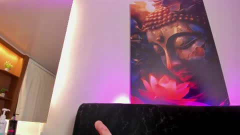 Britney turner  online show from 07.06.26