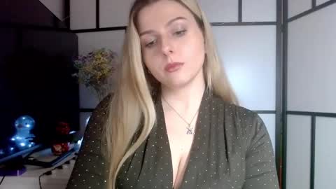 BritneyGlow online show from 12.29.24
