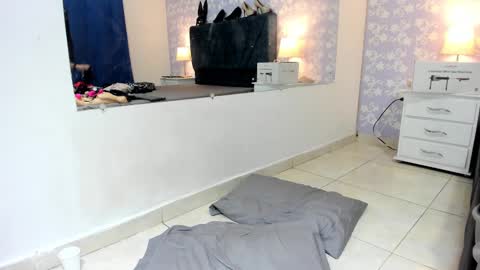 Snapshot of britneysweet_ chatting on 02.23.25 BritneySweet online show from 02.23.25