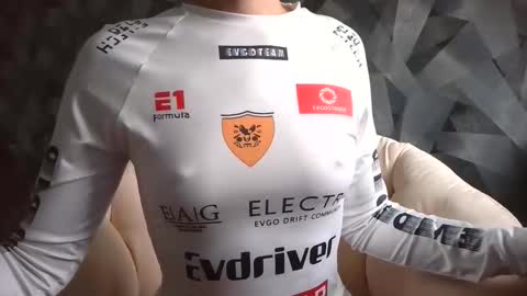 BritneyxKittens online show from 09.11.25