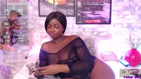 brittany 25 years old  happy as a worm  online show from 12.31.24