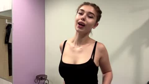 Snapshot of brittniboensch chatting on 07.24.26 Nova online show from 07.24.26