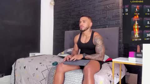 Snapshot of brock_hurn chatting on 09.11.25 brock_hurn online show from 09.11.25