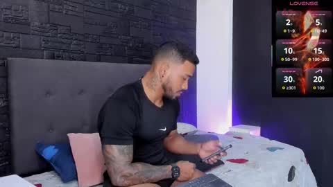 Snapshot of brock_hurn chatting on 09.18.25 brock_hurn online show from 09.18.25