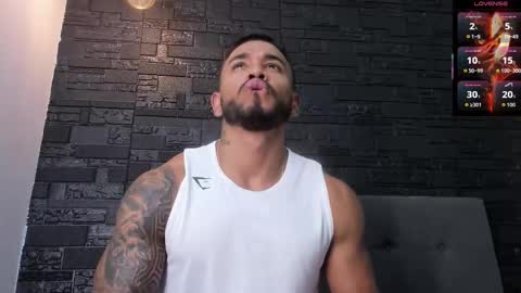 Snapshot of brock_hurn chatting on 10.17.25 brock_hurn online show from 10.17.25