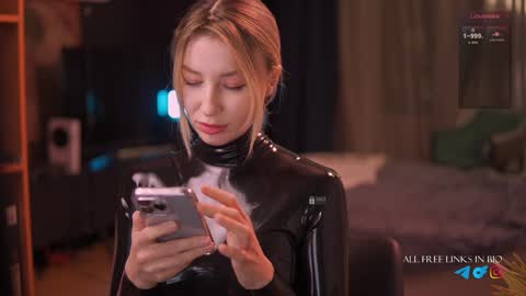 Snapshot of bronnica chatting on 12.06.24 Anna online show from 12.06.24