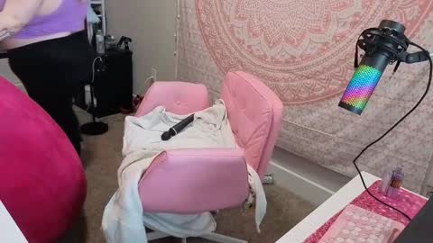 Madam Brooke online show from 03.12.26