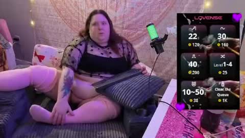 Snapshot of brookenicole3 chatting on 04.23.26 Madam Brooke online show from 04.23.26