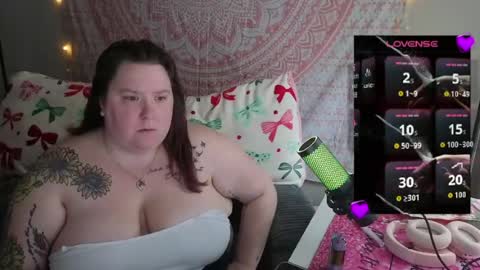Snapshot of brookenicole3 chatting on 04.29.26 Madam Brooke online show from 04.29.26