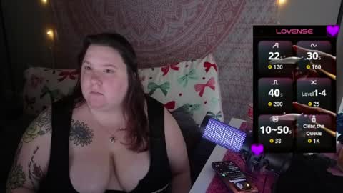 Snapshot of brookenicole3 chatting on 04.30.26 Madam Brooke online show from 04.30.26