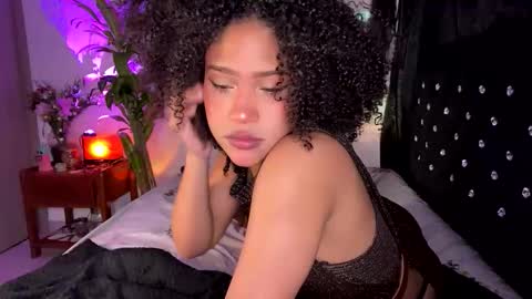 Snapshot of browngirl69 chatting on 10.05.25 miss muller online show from 10.05.25
