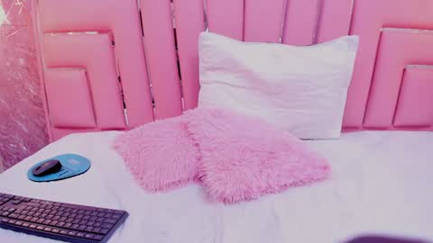 Snapshot of brownie_delicious chatting on 01.27.25 Sara online show from 01.27.25