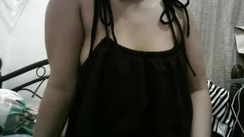 Snapshot of brownsugar69x chatting on 05.19.26 brownsugar69x online show from 05.19.26