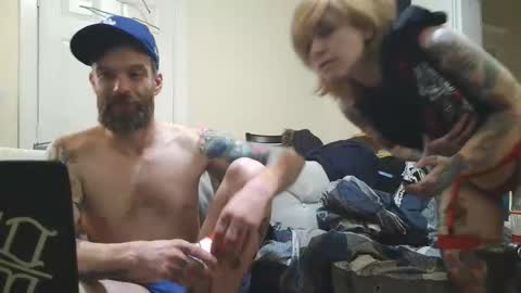 Snapshot of brt37 chatting on 02.20.26 Canadiantryoncouple online show from 02.20.26