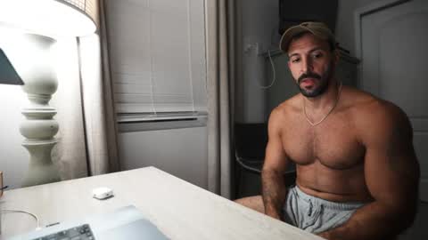 Snapshot of brucestryker chatting on 10.01.25 onlyfans BRUCESTRYKER online show from 10.01.25