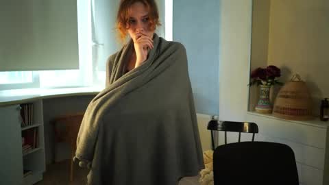 Snapshot of brunaeveritt chatting on 05.23.26 Tess online show from 05.23.26
