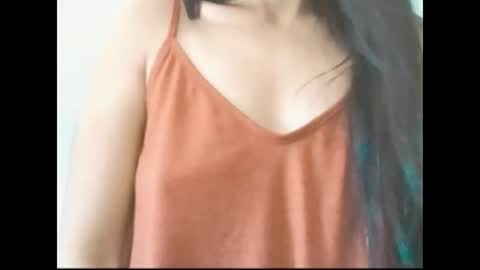 Snapshot of brunela chatting on 04.21.26 brunela online show from 04.21.26