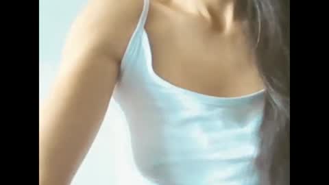 Snapshot of brunela chatting on 04.29.26 brunela online show from 04.29.26