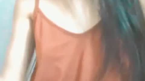 Snapshot of brunela chatting on 05.18.26 brunela online show from 05.18.26