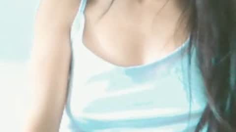 Snapshot of brunela chatting on 05.20.26 brunela online show from 05.20.26