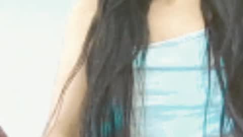 Snapshot of brunela chatting on 05.21.26 brunela online show from 05.21.26