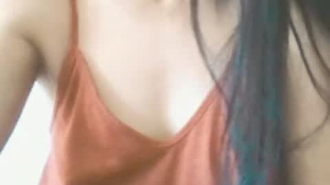 Snapshot of brunela chatting on 05.26.26 brunela online show from 05.26.26